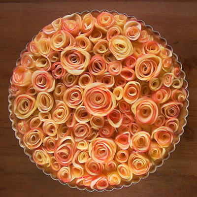 Apfel-Rosentarte