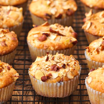 Apfelmuffins-mit-Haselnüssen