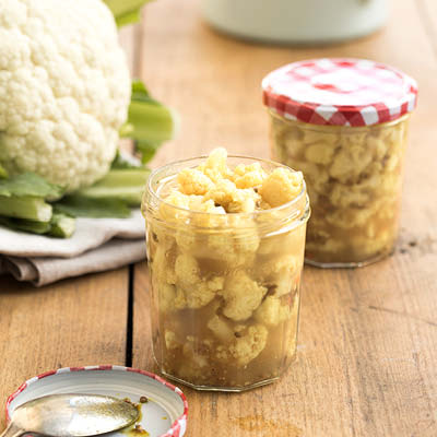 Bluhmenkohlroeschen-mit-Curry-und-Koriander