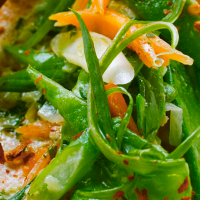 Fisch-auf-asiatische-Art-mit-Gemuese