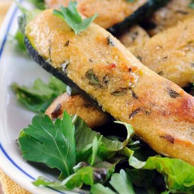 Ofengebackene-Zuccini-mit-Parmesanfuellung