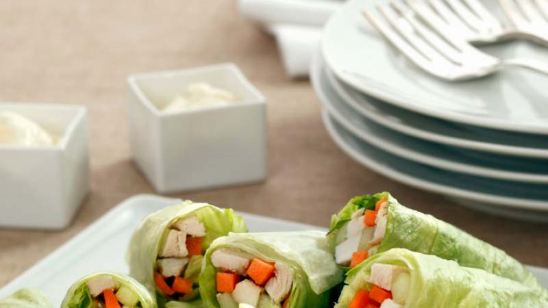 Salatroellchen-mit-Hähnchen-Möhren-Mayonnaise