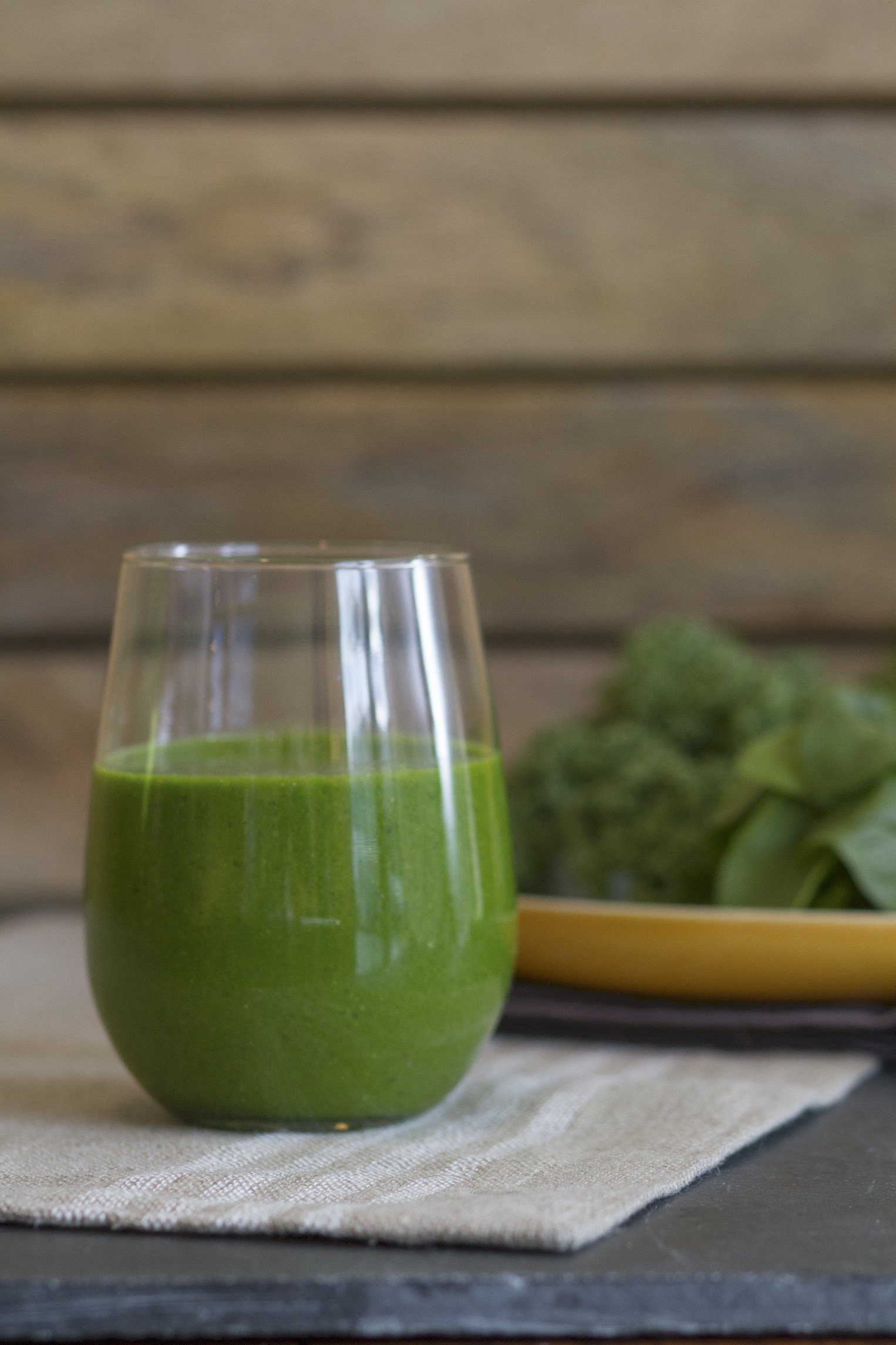 BVEO + Smoothie mit Heidelbeeren, Spinat und Kohl