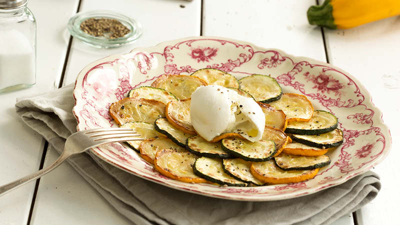 Zuccinicarpaccio-mit-Babymozzarella