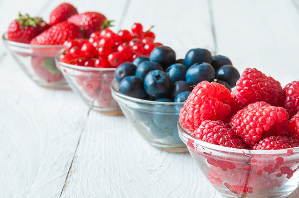 Beeren, Johannisbeeren, Heidelbeeren, Erdbeeren