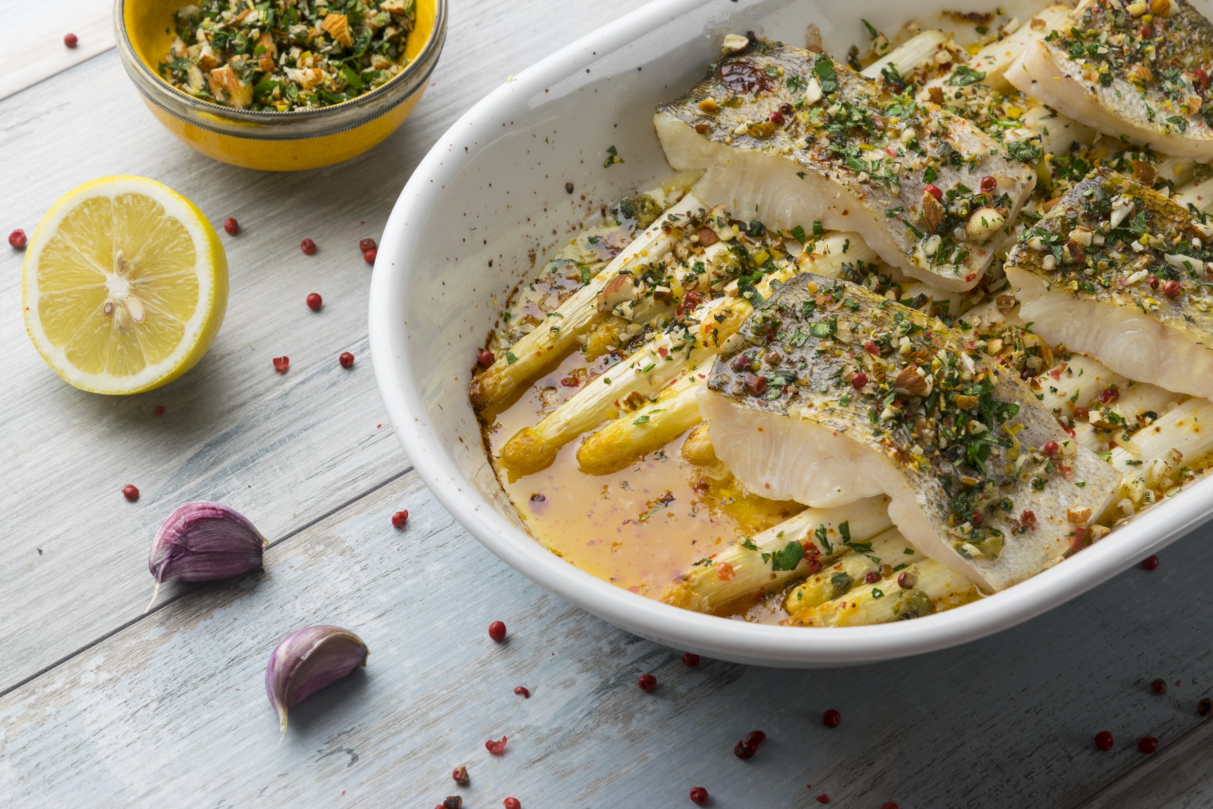 Fertiger Ofenspargel mit Zander